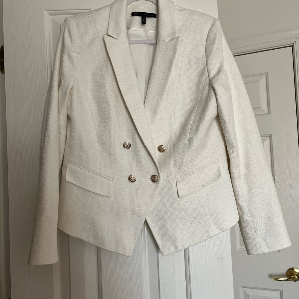 White House Black Market White Suit Jacket